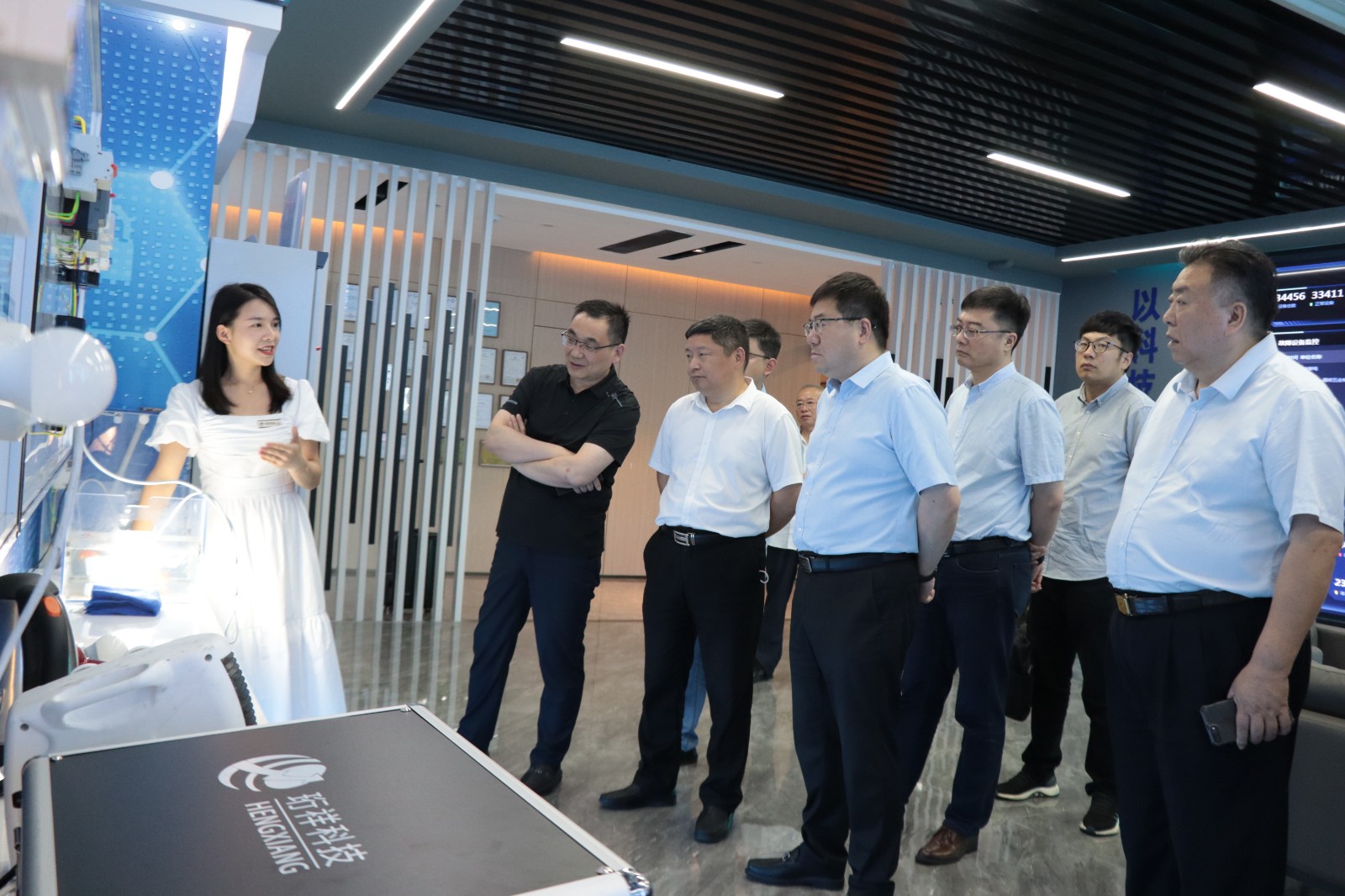 亳州市领导薛副市长一行莅临开元网站登录入口科技指导工作