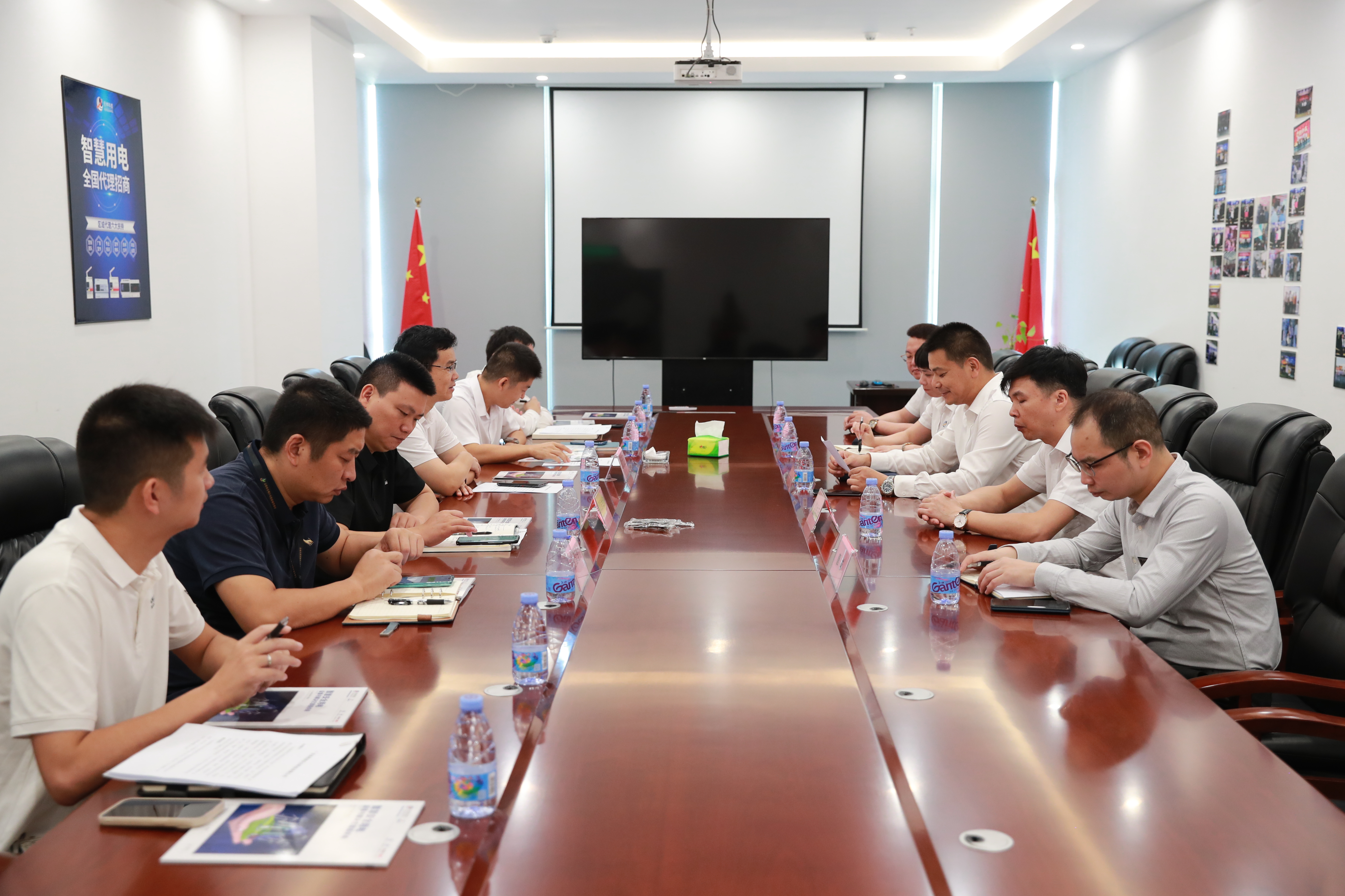 深圳市光明区凤凰街道党工委领导走访开元网站登录入口科技